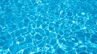 Femme trans évacuée d'une piscine à Berne : la ville s'excuse