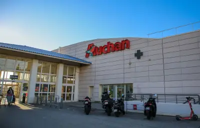 Feu vert sans conditions pour le rachat de 167 magasins Auchan par Intermarché et Netto