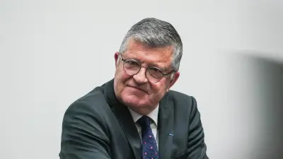 Franck Proust défend bilan transports : 3e voie SNCF et aéroport de Nîmes