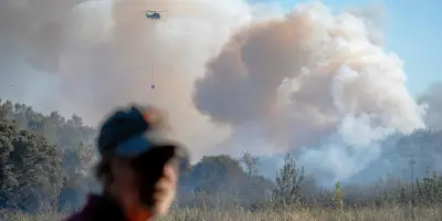 Gard : le feu fixé, les habitants restent inquiets