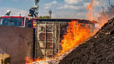 Incendies dans le Gard : Milhaud, Nîmes, Roquemaure toujours sous tension