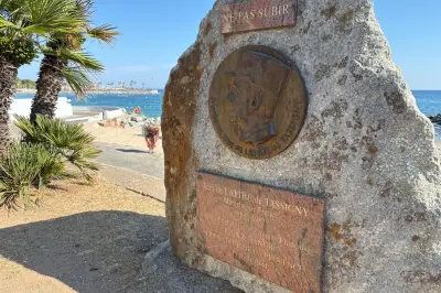 La stèle du « roi Jean » veille sur la mémoire du Débarquement à Saint-Raphaël