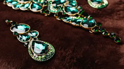 Musée Lalique cambriolé : 4 millions d'euros de bijoux en cristal volés