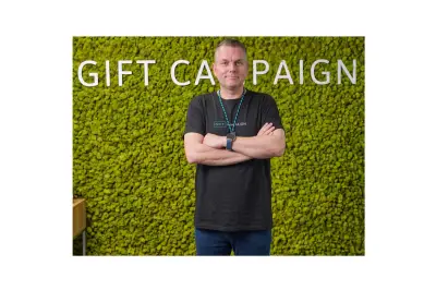 T-shirt personnalisé : levier stratégique d'employee advocacy