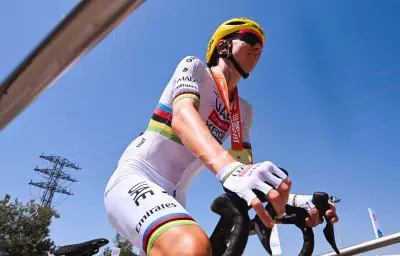 Tour de France 2026 : Pogacar remporte la 3e étape aux Angles