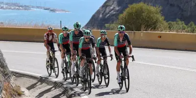 Tour de France : Decathlon-CMA CGM soudée autour de Seixas mais distancée