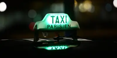 Uber condamné pour concurrence déloyale contre les taxis parisiens