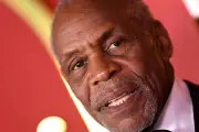 Danny Glover, star de « L'Arme fatale », révèle être atteint d'Alzheimer