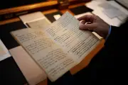 Fonds Albert Camus : 9 millions d'euros pour 250 boîtes de manuscrits