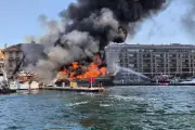 Incendie au Vieux-Port de Marseille : deux bateaux coulés, 14 personnes prises en charge