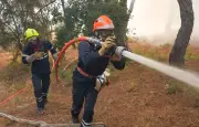 Incendies dans le Sud : 27 feux traités, 2 toujours actifs