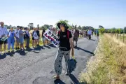 Près de Bordeaux, une chaîne humaine contre la LGV Sud-Ouest