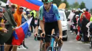 Tour de France : Clément Berthet abandonne après une lourde chute