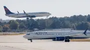 Un avion de ligne percuté par un feu d'artifice à Chicago le 4 juillet