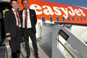 Un père et sa fille aux commandes d'un vol EasyJet Nice-Bari : une première